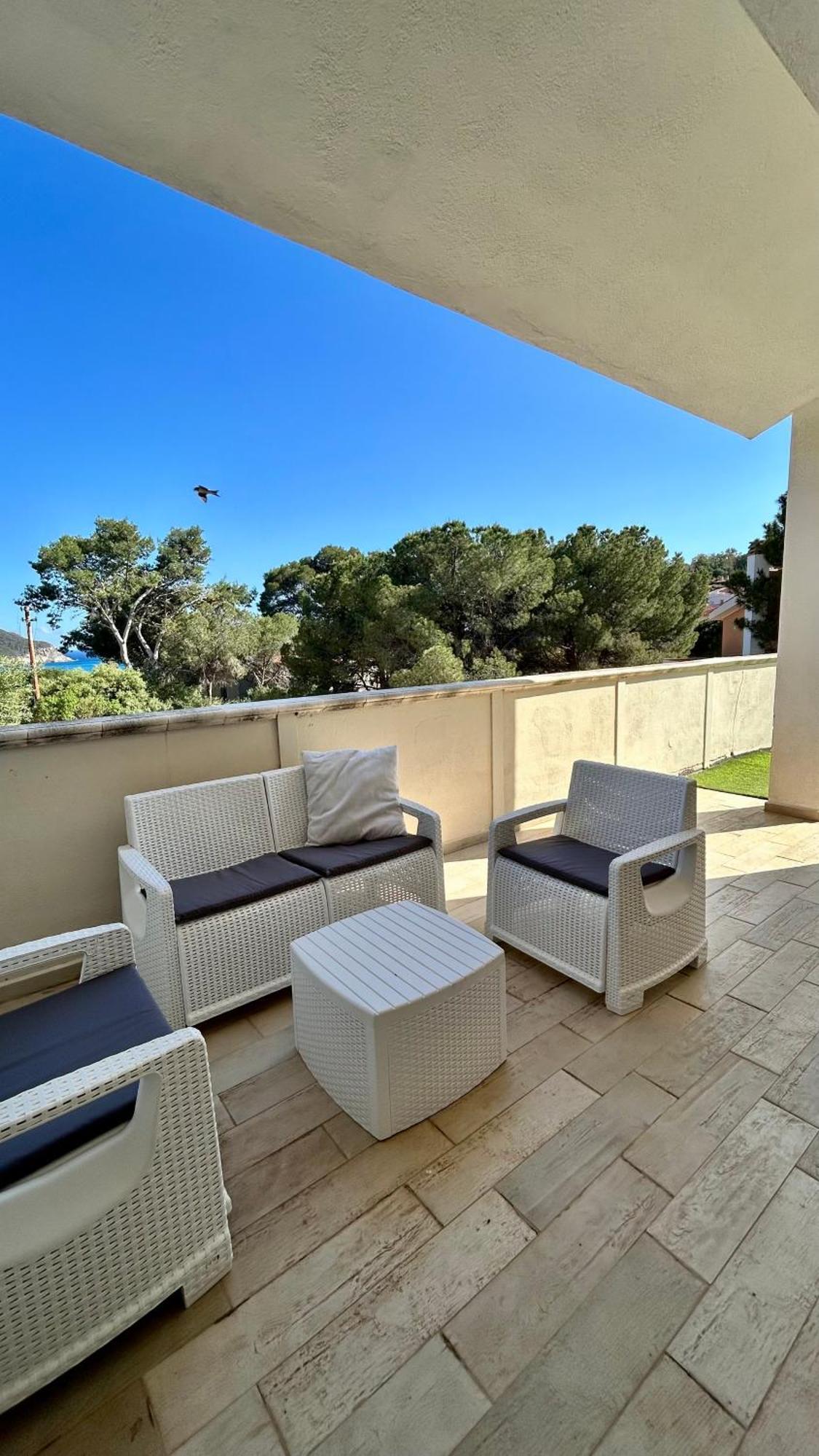 Villa Vittoria Solanas  Exterior photo
